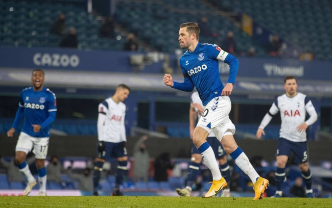 竞技场上保 竞技场上保